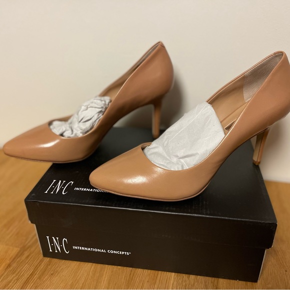 INC International concepts women’s pumps - Picture 6 of 6
